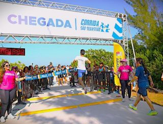 Corrida de São Sebastião reúne 600 atletas em disputa na Orla Oscar Niemeyer 