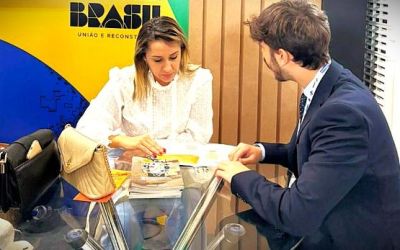 Viagem da Prefeita Daniela Soares à Brasília resulta em recursos para Araruama 